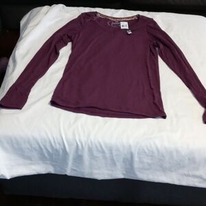 NWT Poof! Womens long sleeved top